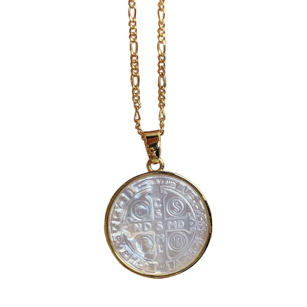 Dije de la Medalla de Protección Benedictina