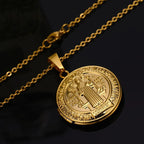 Collar de Titanio con Dije Clásico de San Benito