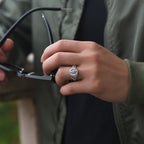 Anillo Ajustable de Manos Orando