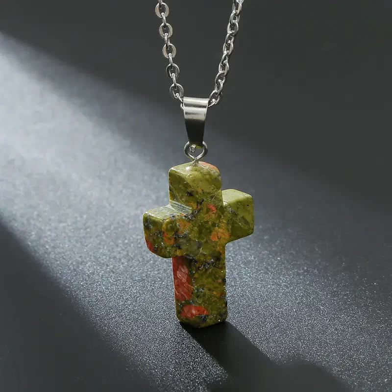 Collar con Dije de Cruz de Gema de Piedra Natural