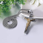 Collar de Titanio con Crucifijo de Jesús Artesanal