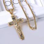 Collar de Titanio con Crucifijo de Jesús Artesanal