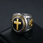 Anillo Religioso de Titanio con Cruz "Mano de Dios" Estilo Retro