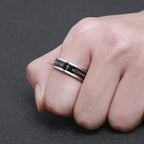 Anillo Giratorio de Cruz con Bordes Escalonados en Titanio Negro/Oro