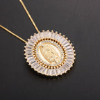 Collar Amuleto con Dije de Circonita de la Virgen de Guadalupe
