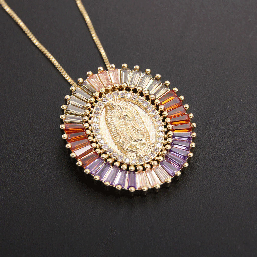 Collar Amuleto con Dije de Circonita de la Virgen de Guadalupe