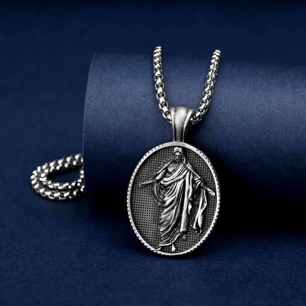 Collar de Bendición con Dije de Medallón de Jesús