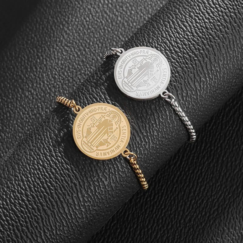 Pulsera Ajustable con Medalla Grabada de San Benito
