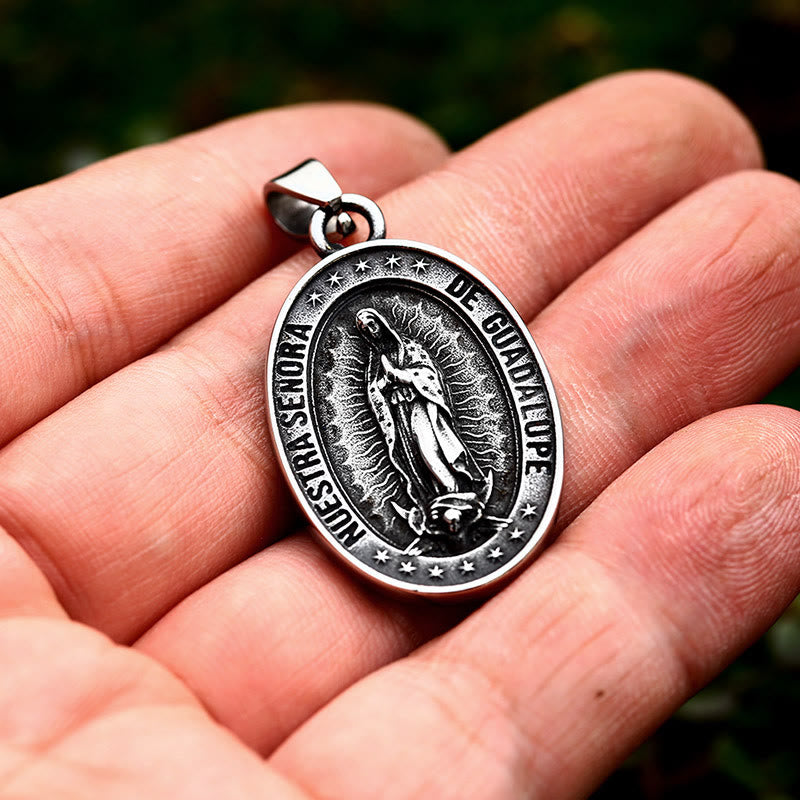 La Santa Patrona: Collar de la Virgen de Guadalupe