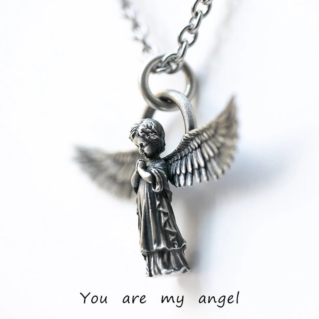 Collar de Protección del Ángel Orante con Alas Extendidas