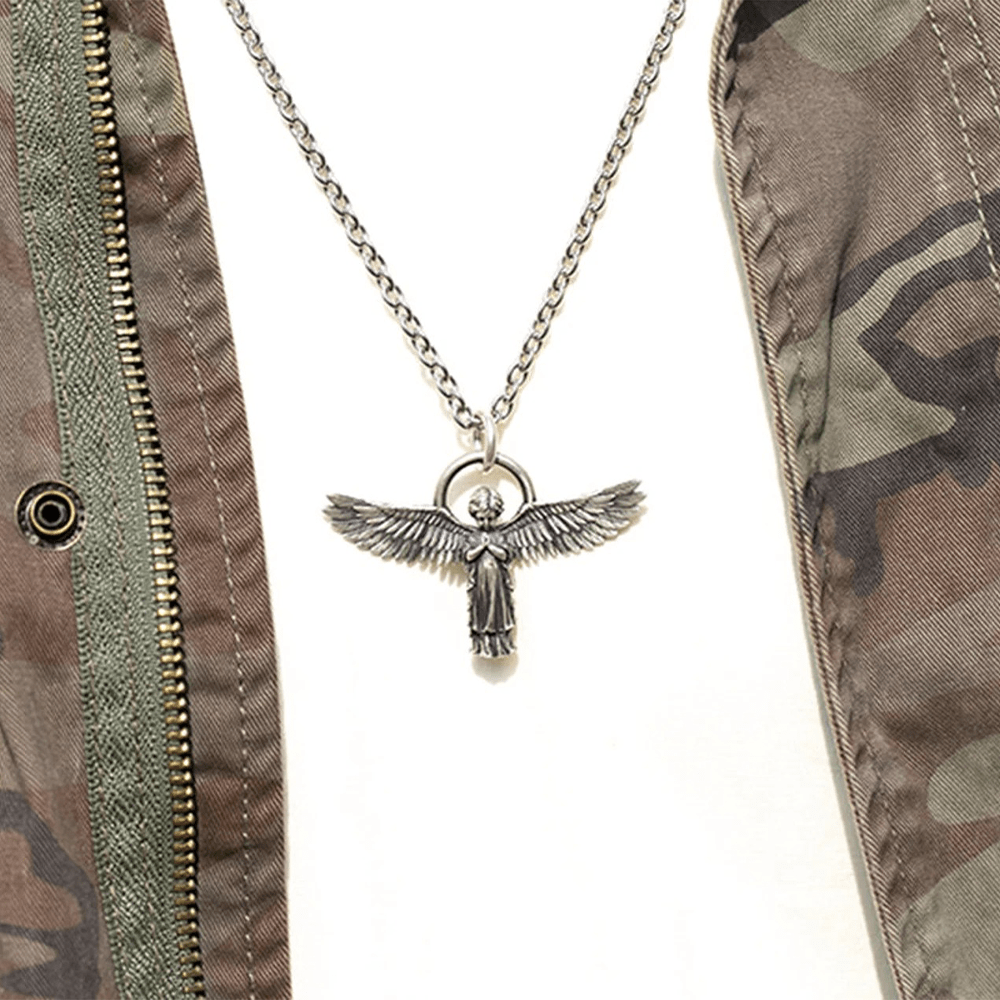 Collar de Protección del Ángel Orante con Alas Extendidas