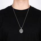 Collar Religioso Cristiano con Medallón de Jesús Resucitado