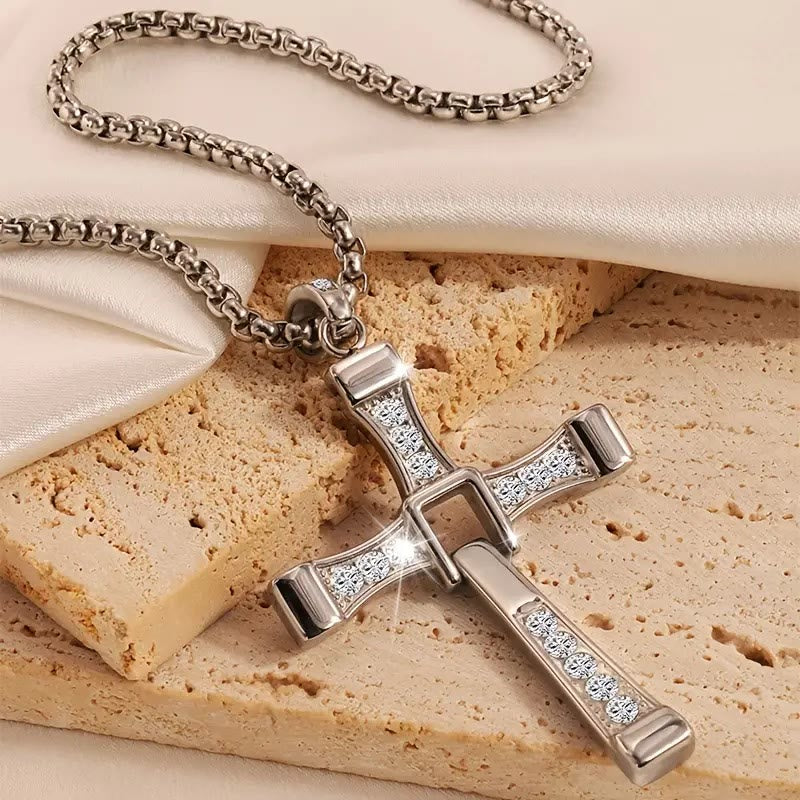 Collar de Cadena con Dije de Cristal y Cruz