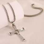 Collar de Cadena con Dije de Cristal y Cruz