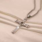Collar de Cadena con Dije de Cristal y Cruz
