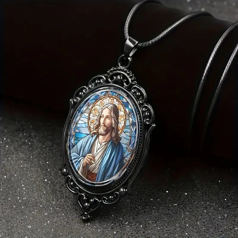 Collar con Dije Ovalado de Cristal de Jesús con Encaje Retro