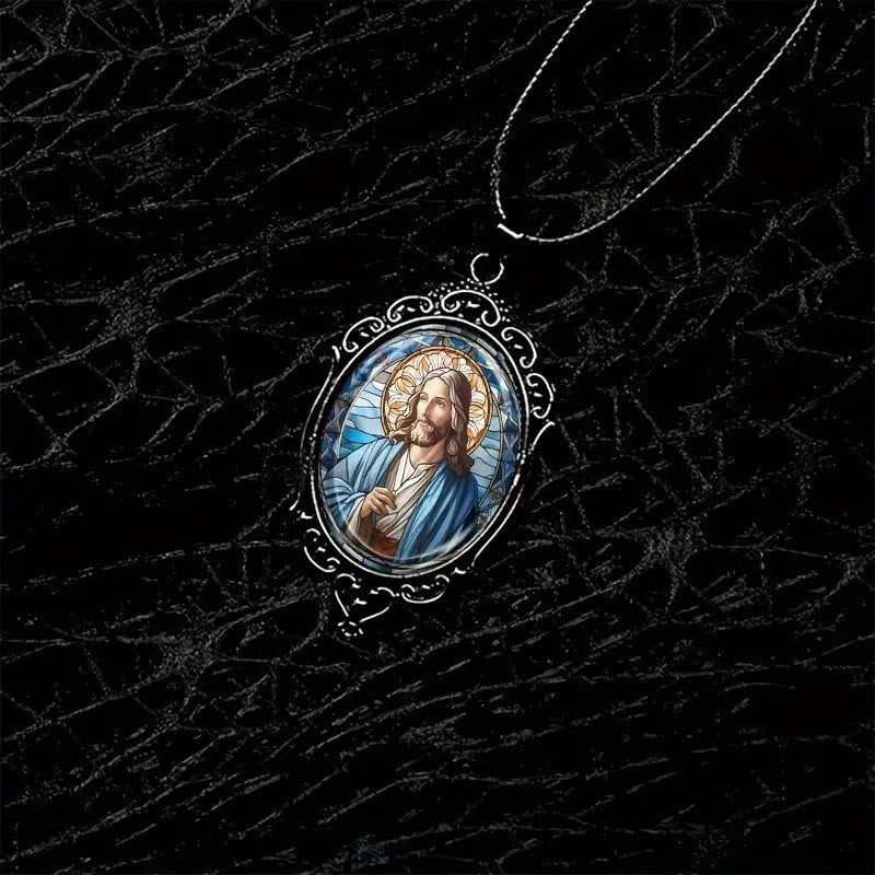 Collar con Dije Ovalado de Cristal de Jesús con Encaje Retro