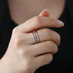 Anillo Religioso de Titanio con Esqueleto del Pez de Jesús