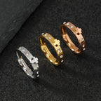Anillo de Acero Inoxidable con Cruz Tridimensional que No Destiñe