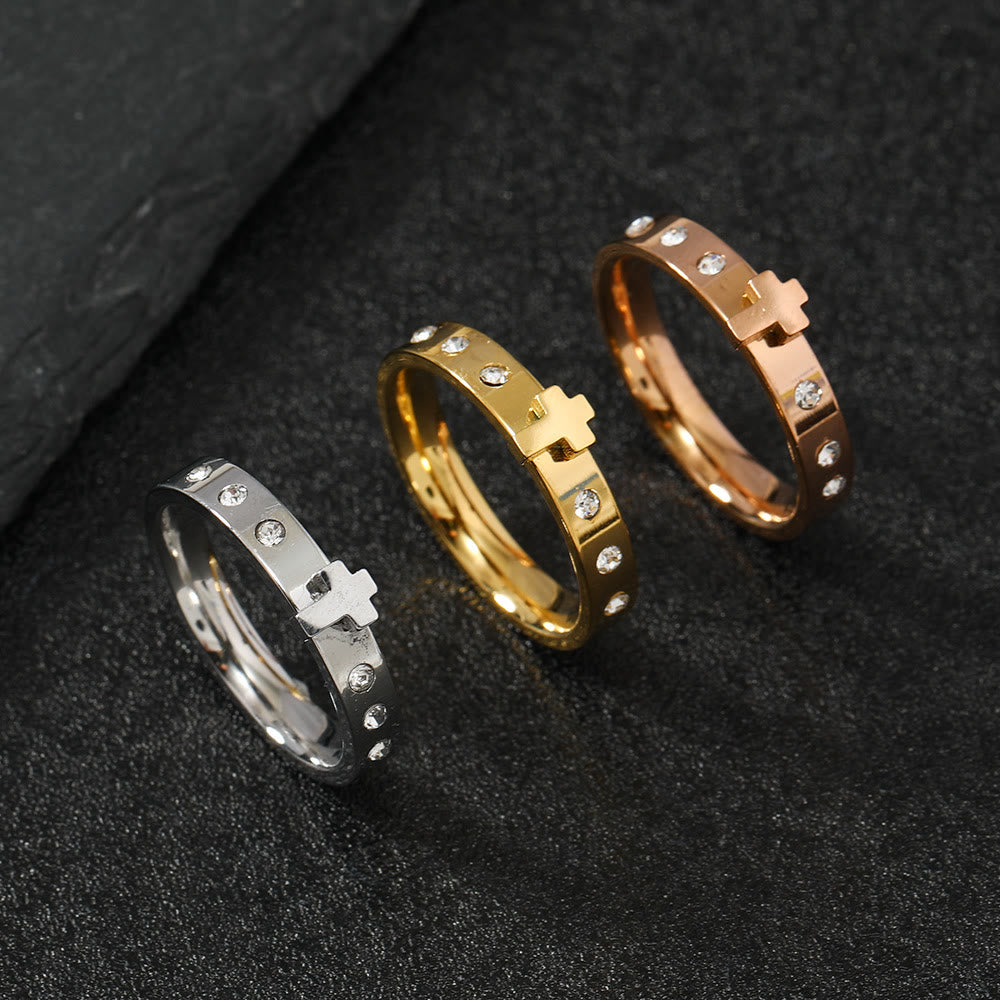Anillo de Acero Inoxidable con Cruz Tridimensional que No Destiñe