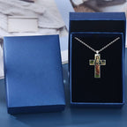 Collar con Dije de Cruz de la Virgen María: Joyería Religiosa