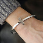 Brazalete Religioso de Plata con Cruz