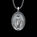 Collar de Joyería Religiosa con Dije de María en Plata Artesanal