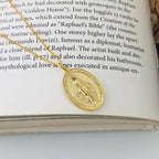 Collar de Joyería Religiosa con Dije de María en Plata Artesanal
