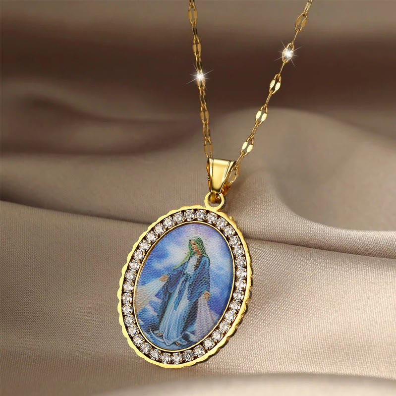 Collar con Pintura de la Virgen María: Joyería de Ícono Religioso