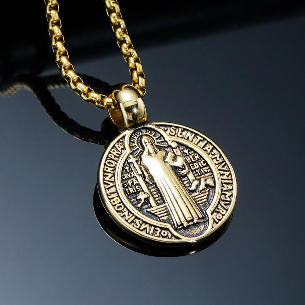 Collar con Símbolo de San Benito con Patrón a Doble Cara