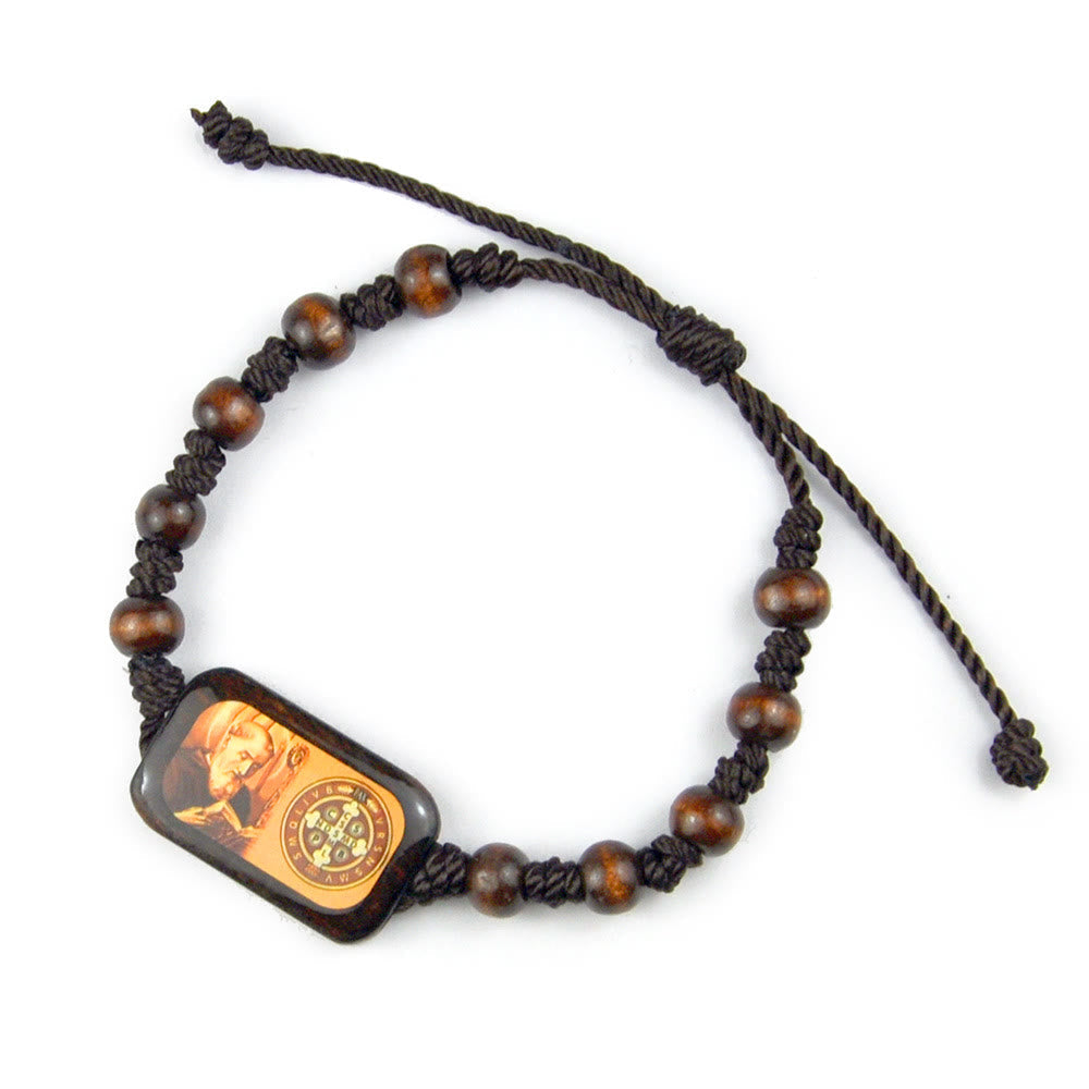 Pulsera Católica de Madera con Imagen de San Benito en Resina