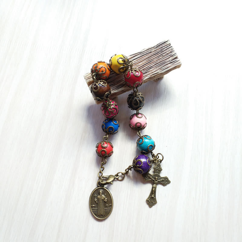 Pulsera de Madera en Colores Antiguos con San Benito y Crucifijo