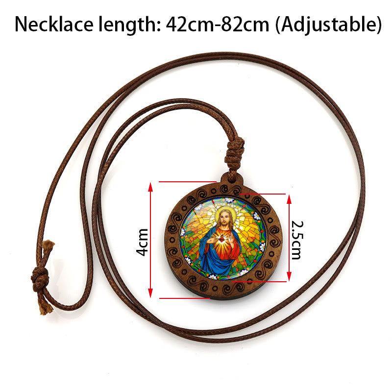 Collar con Dije de Madera y Gema del Sagrado Corazón de Jesús