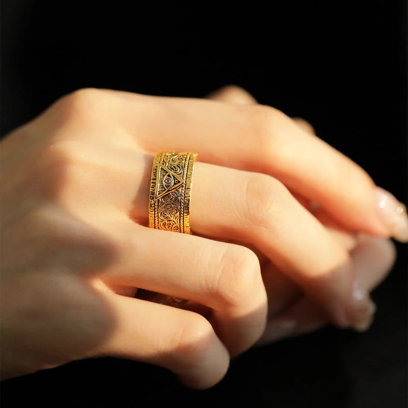 Anillo Dorado con Patrón Ojo de Dios Estilo Retro Robusto