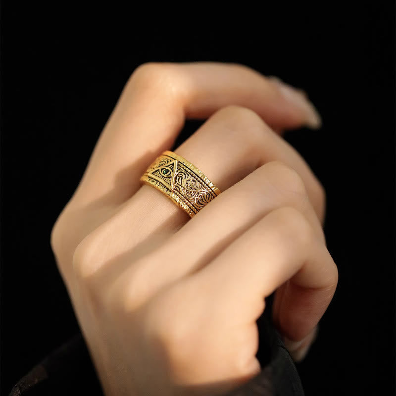 Anillo Dorado con Patrón Ojo de Dios Estilo Retro Robusto