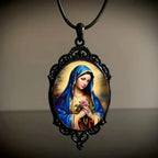 Collar de la Virgen de Guadalupe con Borde Vintage Estilo Gótico