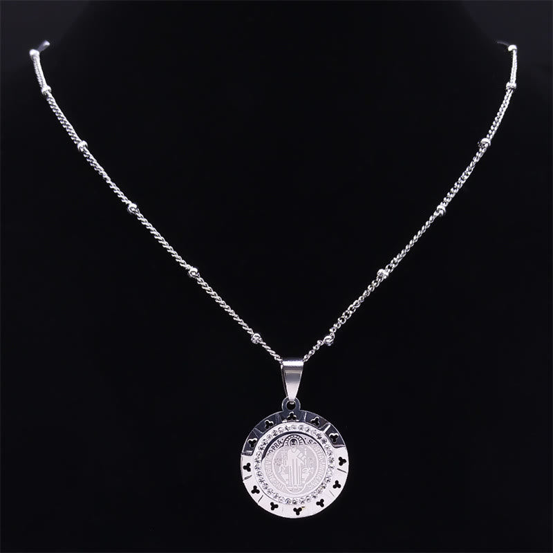 Collar con Dije de Medalla de San Benito con Gemas Estilo Retro