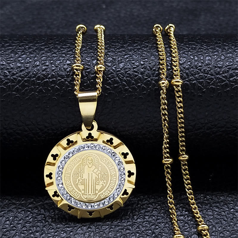 Collar con Dije de Medalla de San Benito con Gemas Estilo Retro