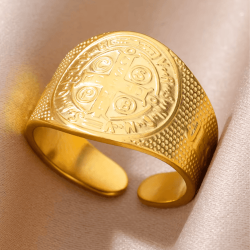 Anillo Ajustable de Titanio con Símbolo de JESÚS y San Benito Estilo Clásico