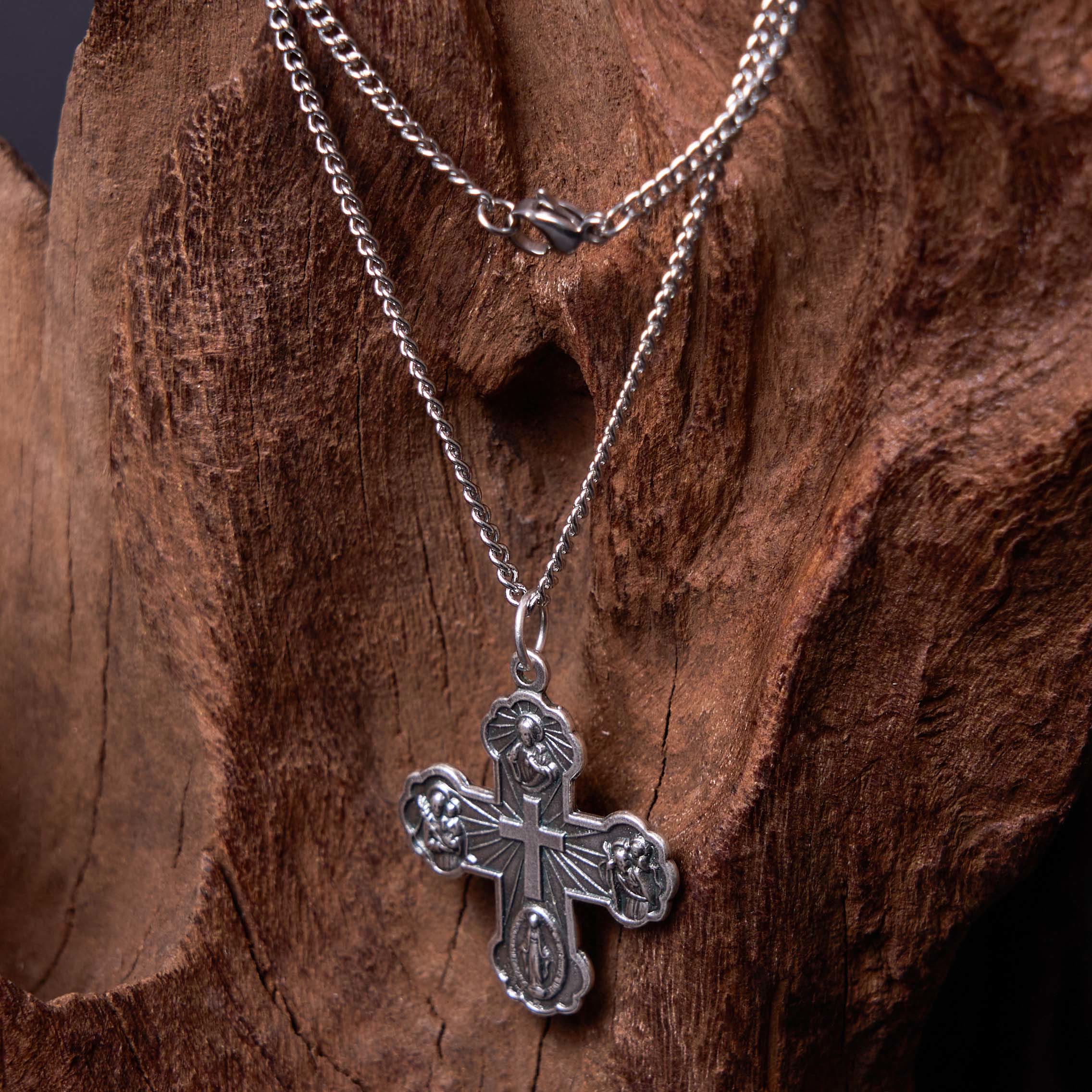 Collar de Aleación con Dije de Cruz Carmelita Cinco en Uno de Cuatro Vías Estilo Clásico
