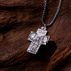 Collar de Aleación con Dije de Cruz Guardiana Jesús, María y José Estilo Clásico