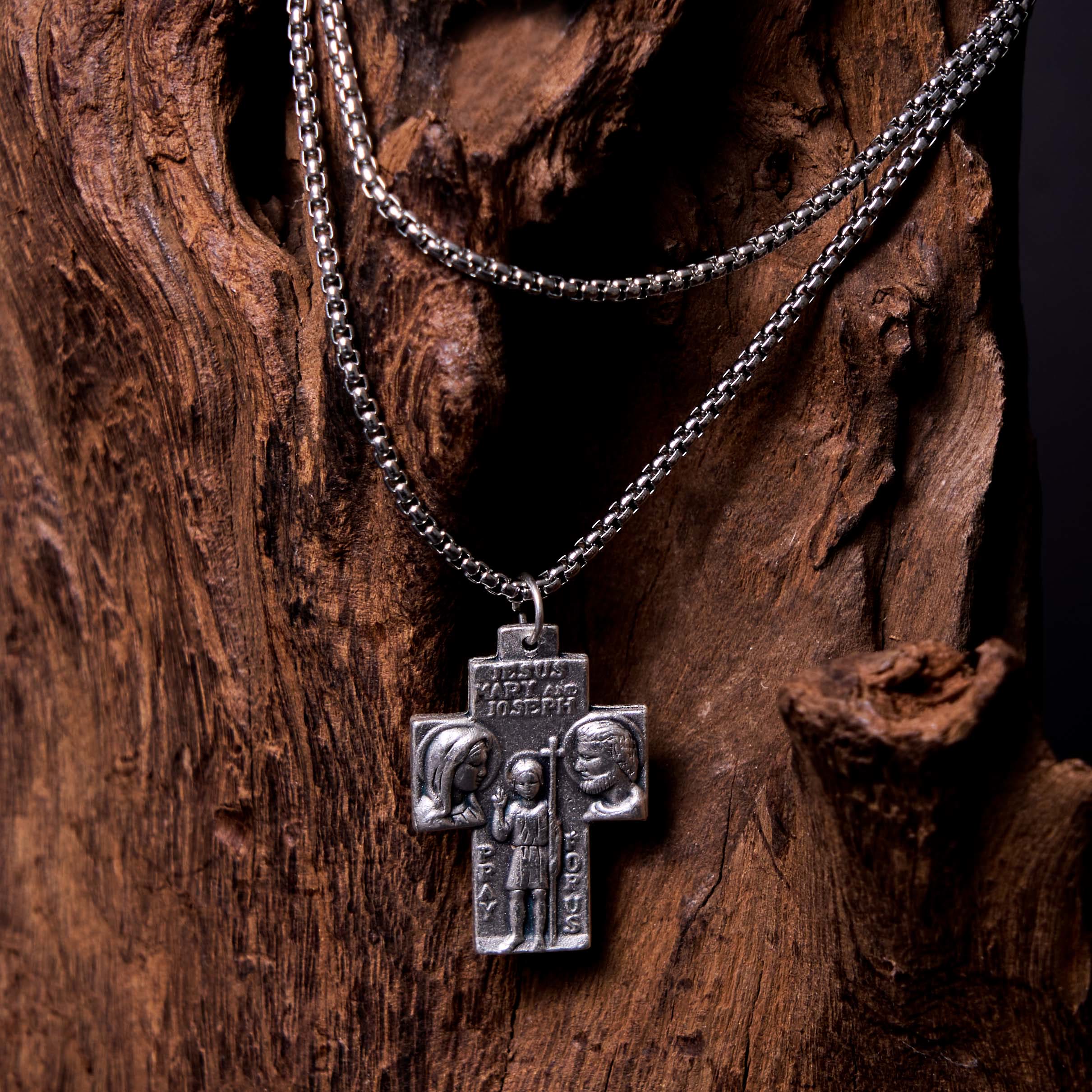 Collar de Aleación con Dije de Cruz Guardiana Jesús, María y José Estilo Clásico