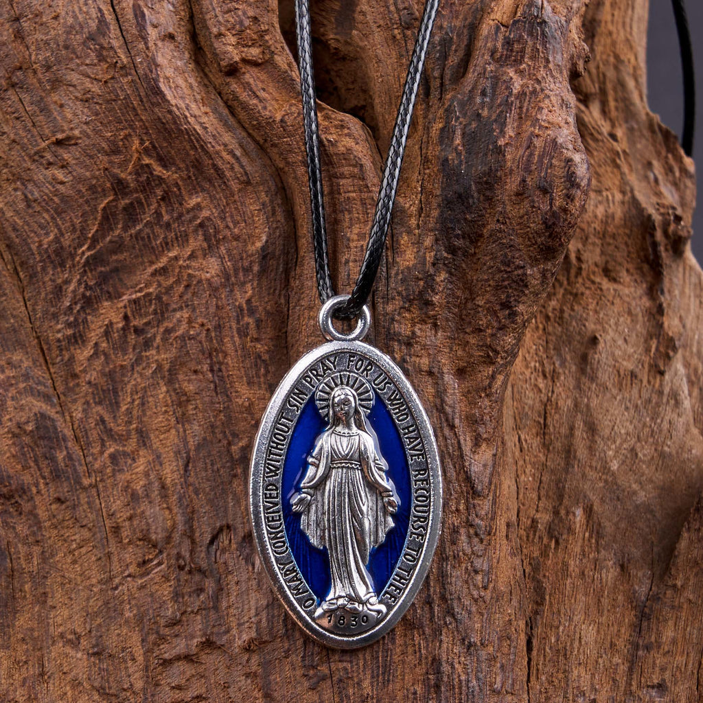 Collar con Dije de la Medalla Milagrosa de la Virgen Estilo Clásico