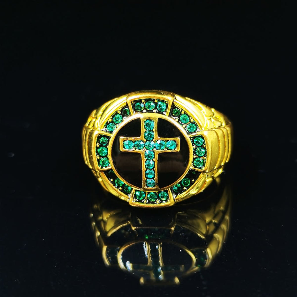 Anillo de Aleación Dorada con Cruz de Gemas Verdes Estilo Retro