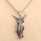 Collar de Titanio con Dije del Ángel de la Guarda "Protección Celestial" Estilo Clásico