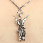 Collar de Titanio con Dije del Ángel de la Guarda "Protección Celestial" Estilo Clásico