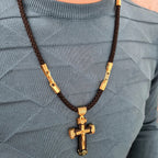 Collar con Dije de Aleación Negro y Oro Cruz Crucifijo de Jesús Estilo Lujo