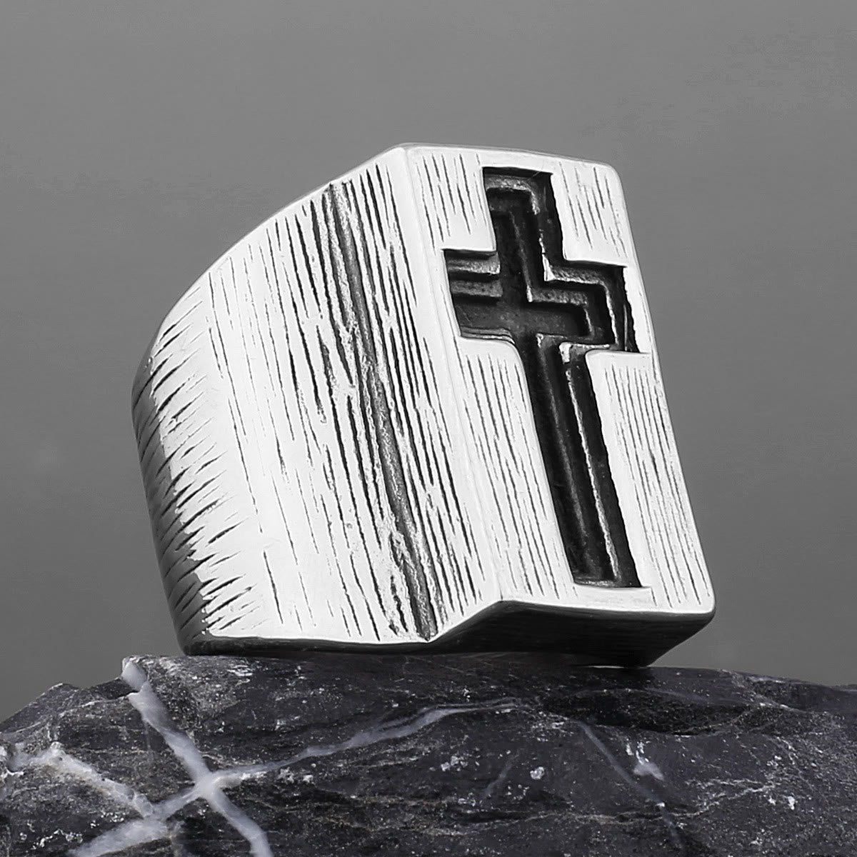 Anillo de Cruz de Costado Ancho Estilo Retro Minimalista