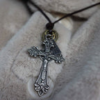 Collar de Cordón de Cuero con Dije Crucifijo Estilo Retro Clásico