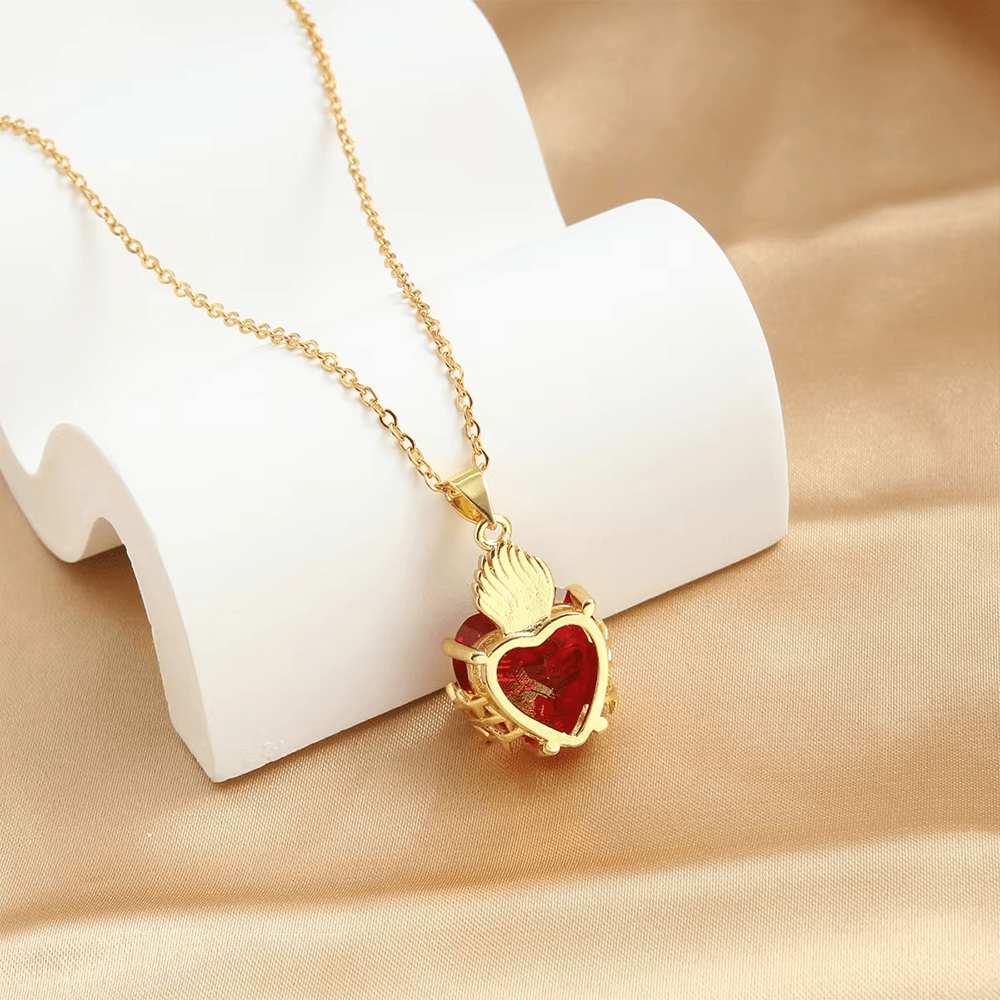 Collar con Dije del Sagrado Corazón de Jesús con Gemas Rojas Estilo Moderno